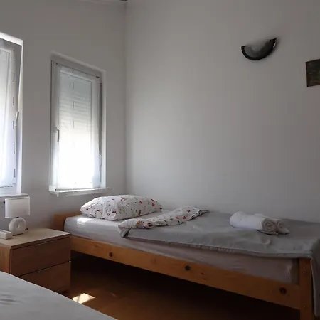 Tuan Apartment Vir