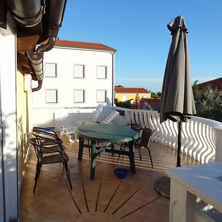Apartment Tuan Vir