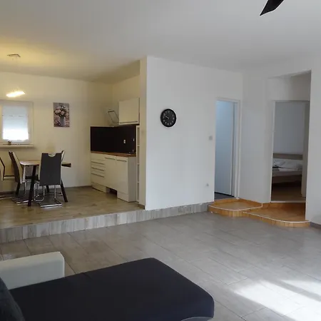 Tuan Apartment *